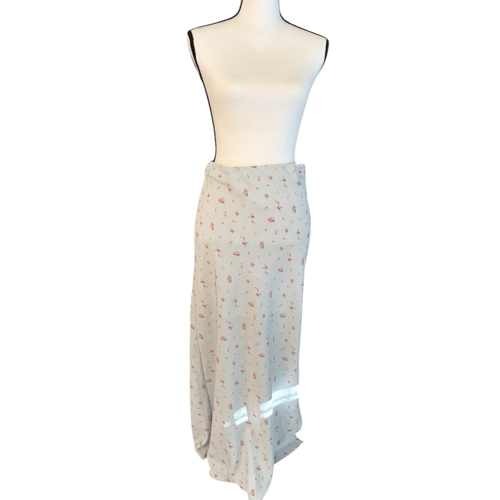 Maxi skirt size M